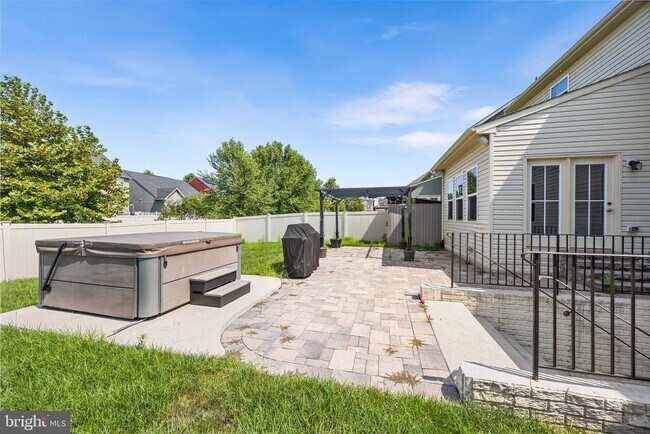 Building Photo - 932 Still Pond Dr