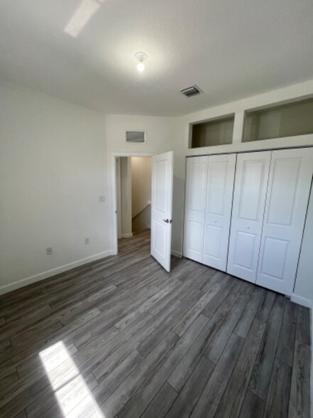 Building Photo - 25120 SW 114th Ave