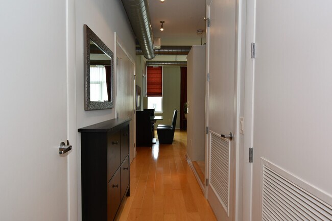 Building Photo - Incredible 11th Floor 2BR/2BA Condo Blocks from the Metro in Vibrant Mount Vernon Triangle!