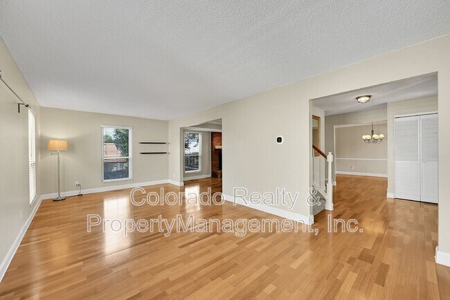 Building Photo - 2430 S Eagle Way