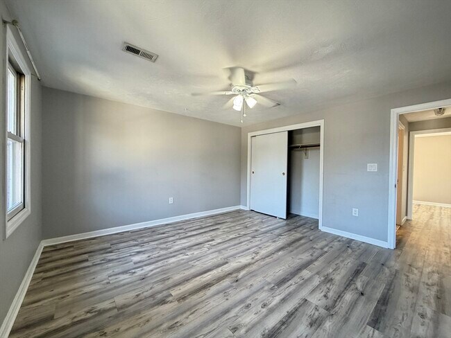 Building Photo - 354 Neponset St