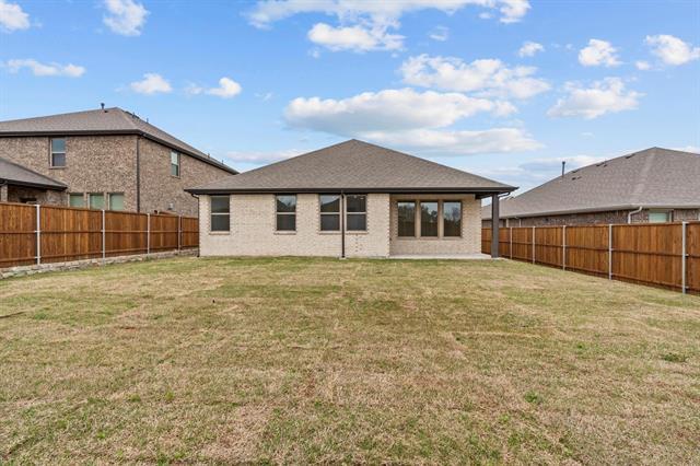 Building Photo - 2227 Lantana Dr