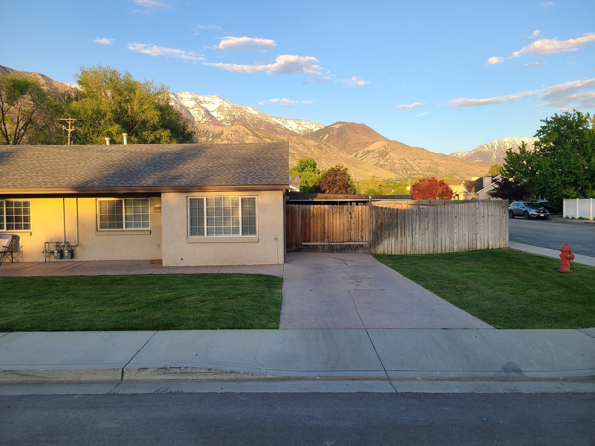 Building Photo - 1024 N 600 W