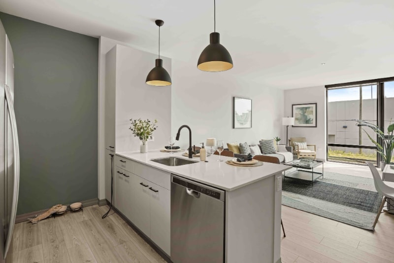 Building Photo - 1717 W Webster Ave