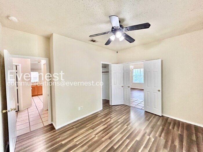 Building Photo - 7912 Boylston Dr