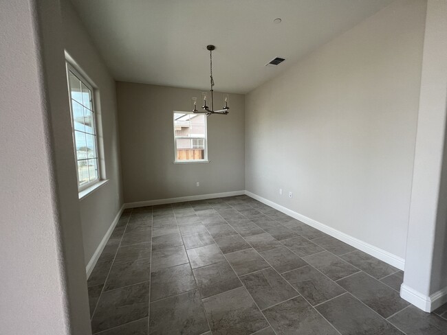 Building Photo - 594 Santa Lucia Wy