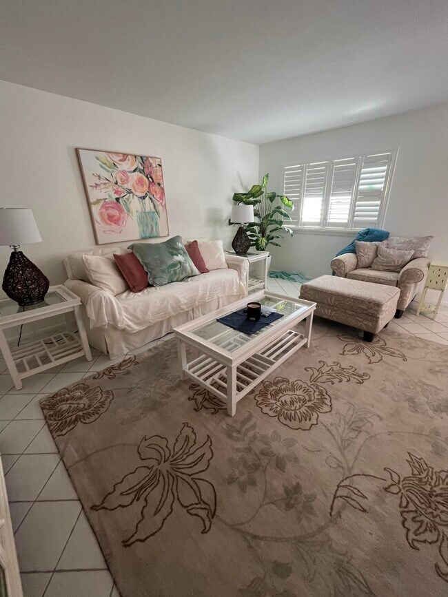 Building Photo - 88 Monaco Ct