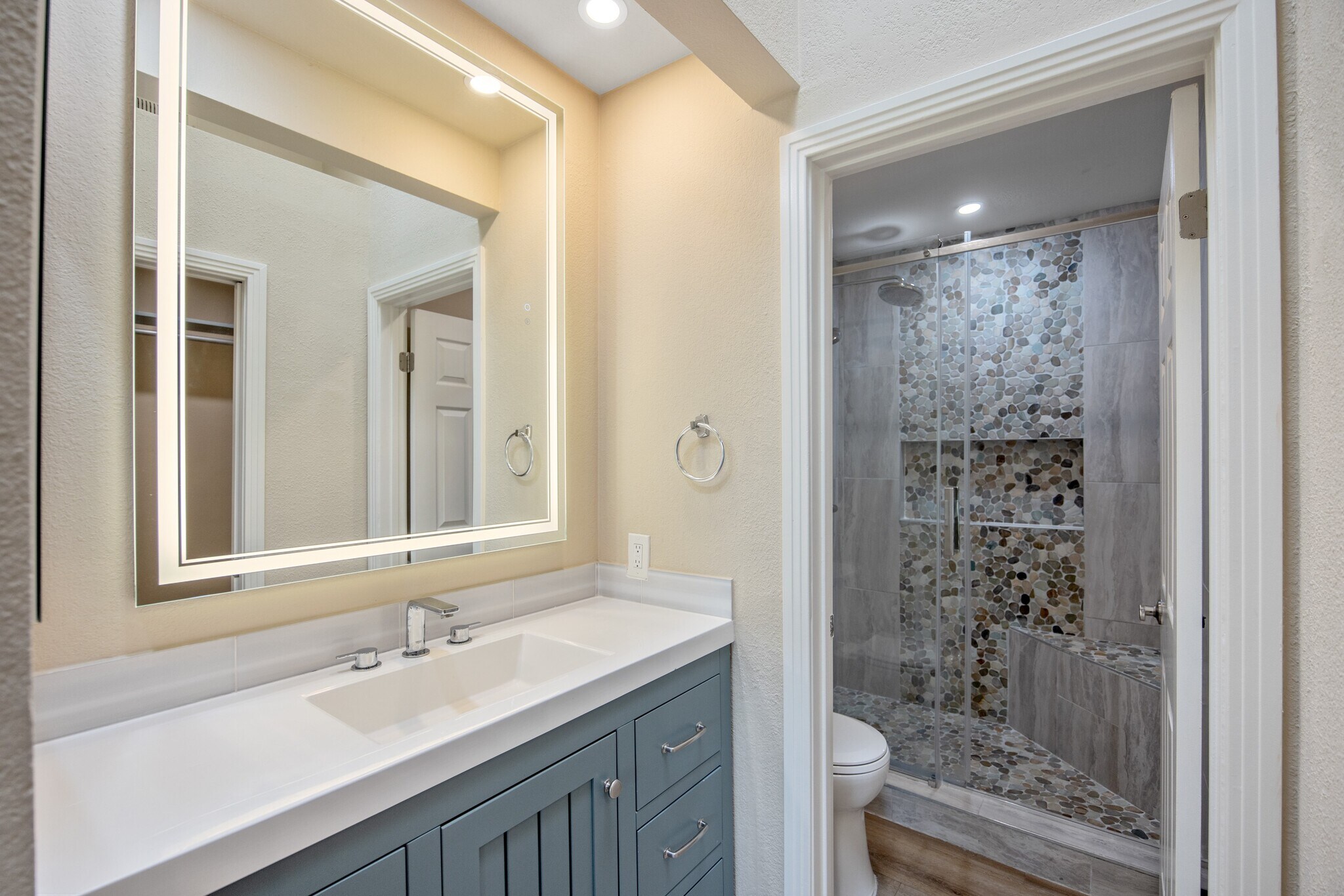 Building Photo - 5530 Spanish Oak Ln