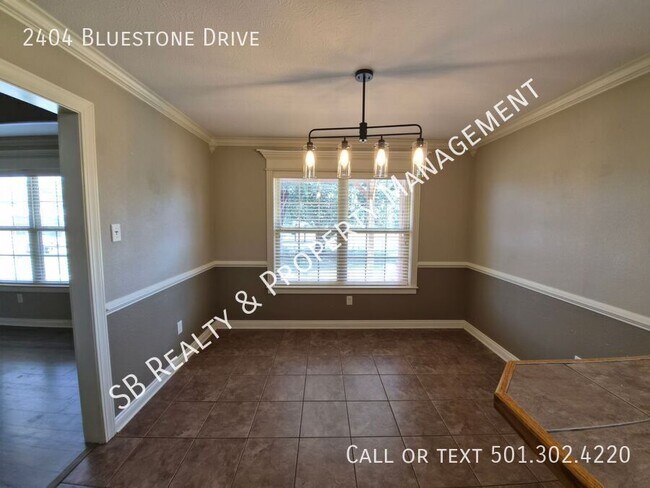Building Photo - 2404 Bluestone Dr