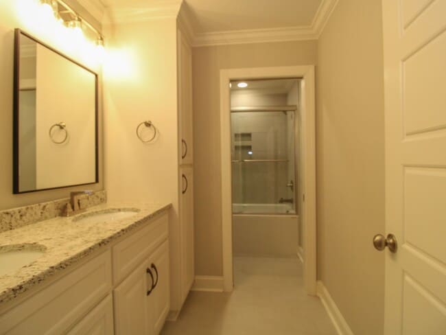Building Photo - Fabulous Home in Canebrake