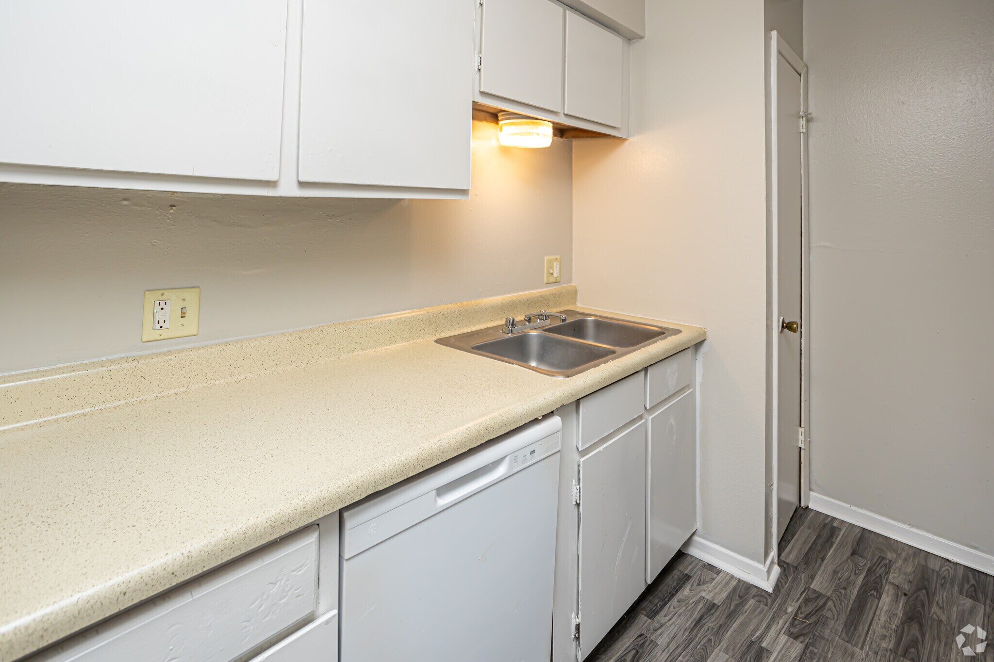 The Hub at Baton Rouge Apartment Homes 5151 Highland Rd Baton Rouge