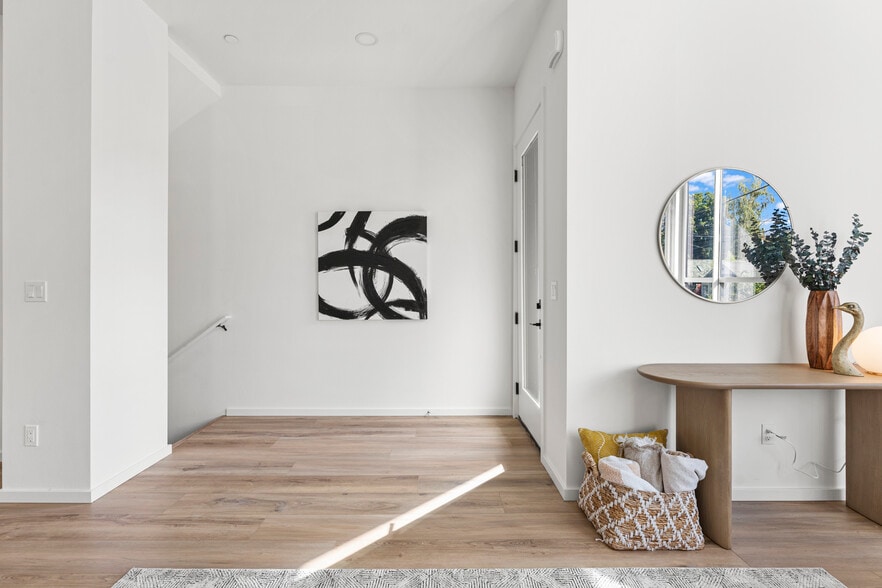 Building Photo - 591 NE Tillamook St