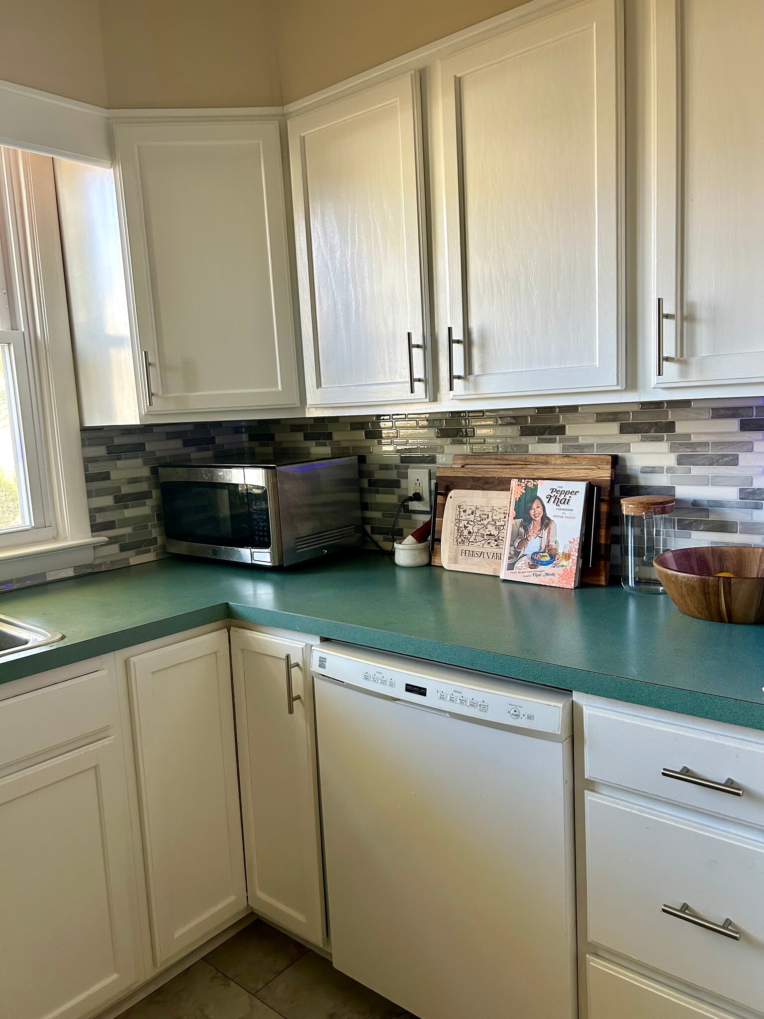 Building Photo - 133 Elm Ave