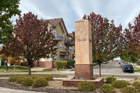 Building Photo - Village at City Center