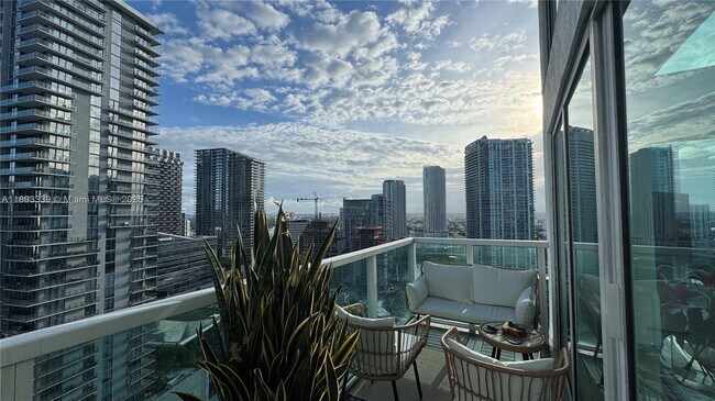 Building Photo - 41 SE 5th St