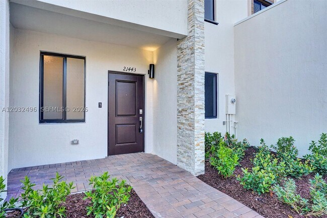 Building Photo - 2542 SE 29th Dr