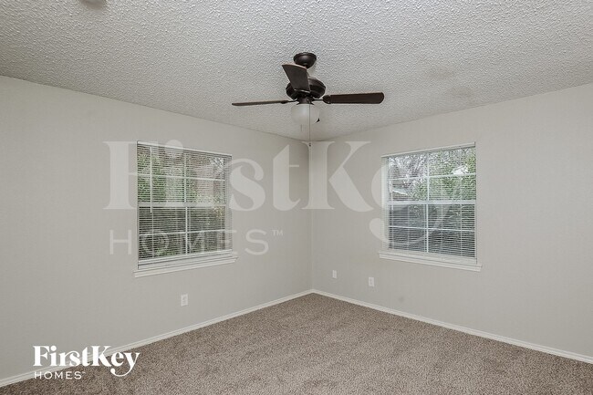 Building Photo - 3001 Rufe Snow Dr