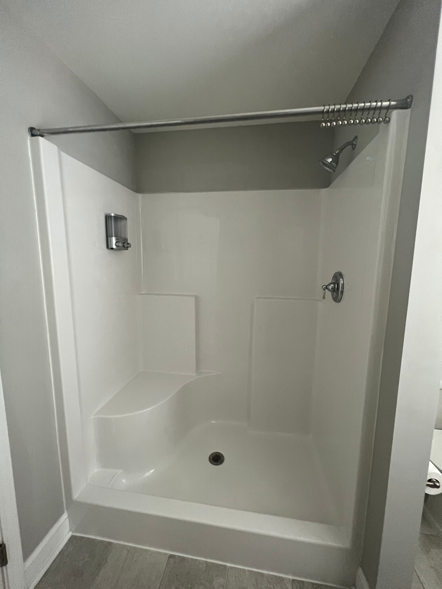 Full sized shower - 1230 Big Field Dr