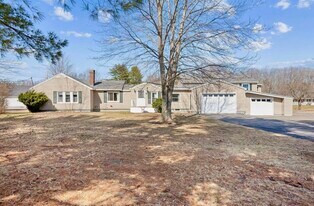 Building Photo - 930 New County Rd