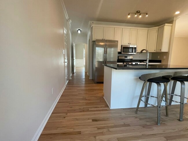 Building Photo - 2428 Havershire Dr