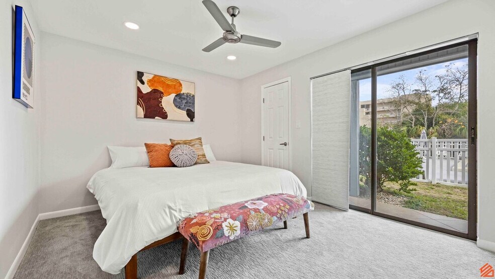 Building Photo - 330 Bluefish Dr