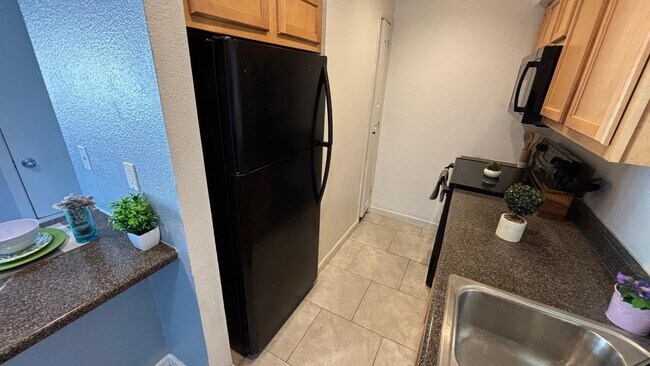 Building Photo - 1130 E Butler Dr