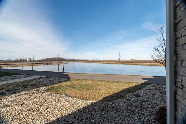 Building Photo - 5842 Leisure Ln