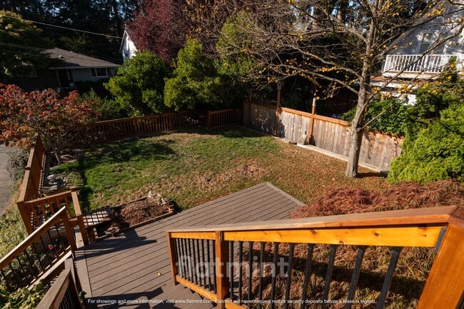 Building Photo - 4444 29th Ave W