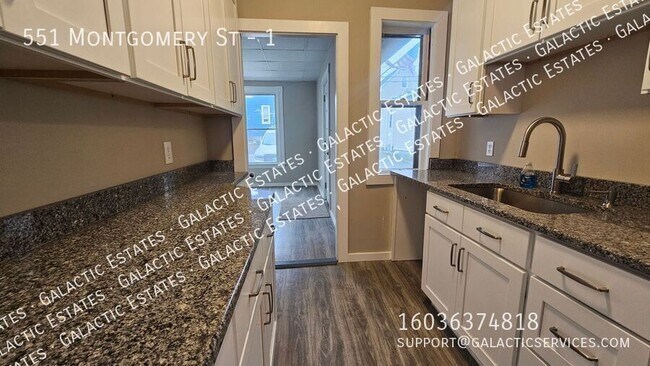 Building Photo - 551 Montgomery St