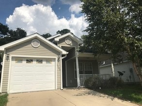 Building Photo - 1445 Crescent Hills Dr