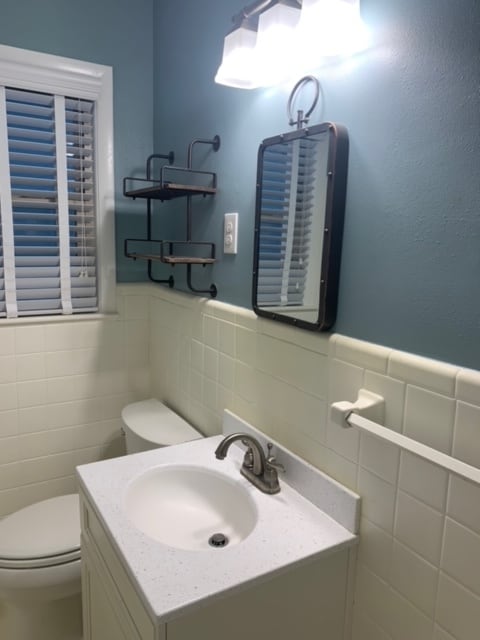 Building Photo - 3815 Gerhardt Dr