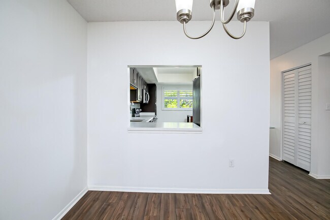 Building Photo - 1151 Carlton Ct