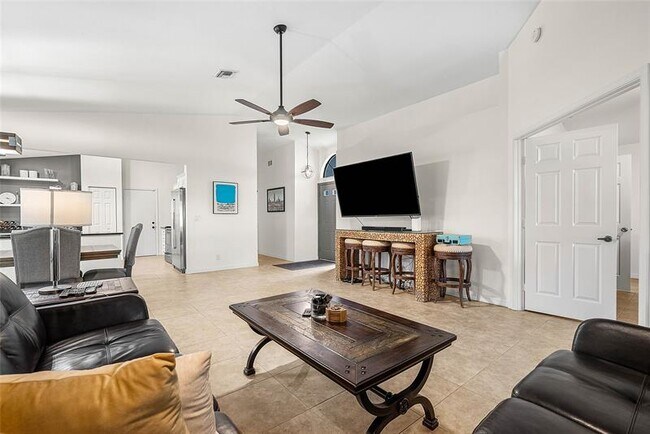 Building Photo - 8055 Burlington Ct