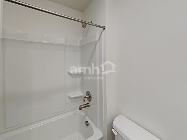 Building Photo - 6084 W South Jordan Pky
