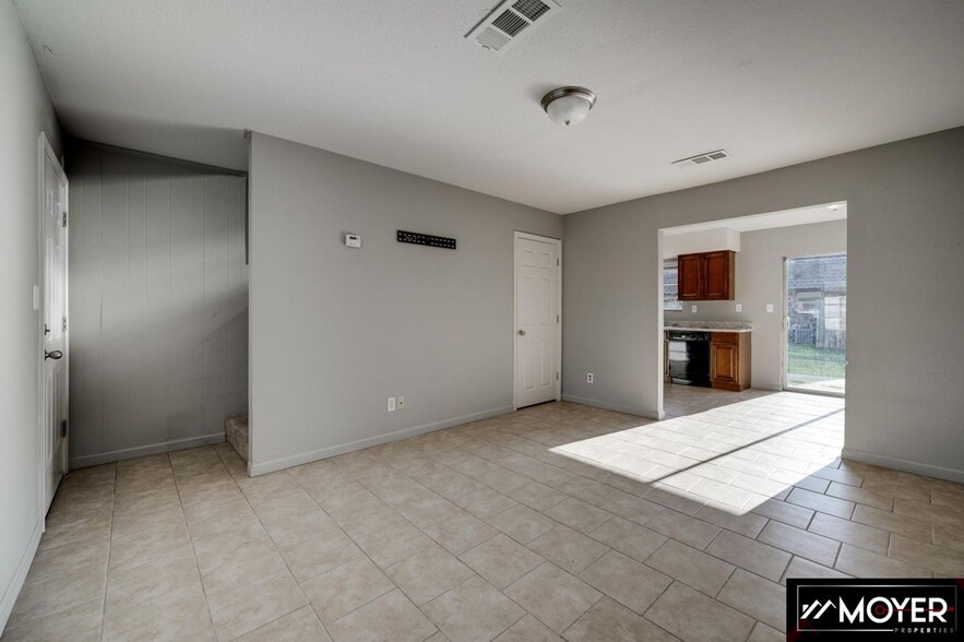 Creekside Village Townhomes 701 S Elm St Searcy AR 72143 Apartment