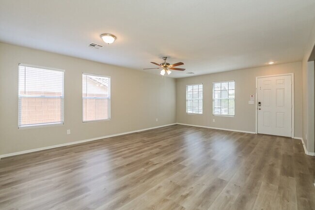 Building Photo - 176 Sandhill Crane Ave