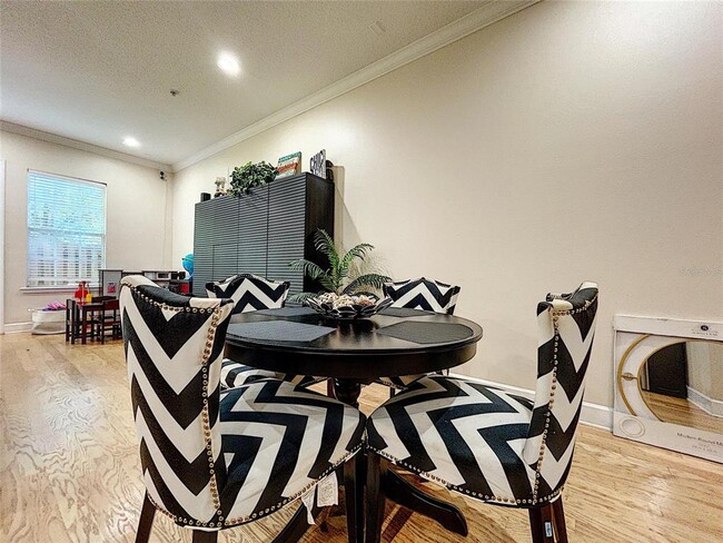 Building Photo - 3210 W Horatio St