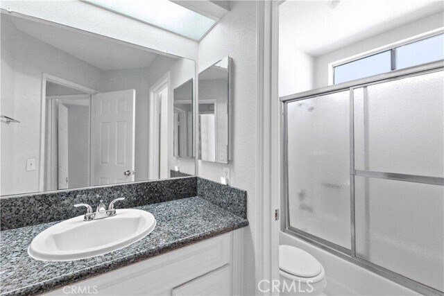 Building Photo - 10694 Independence Ct