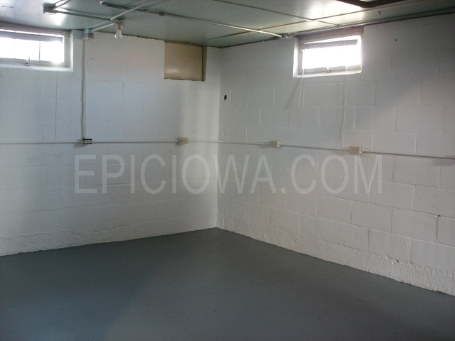 Building Photo - 1229 Oakland Rd NE
