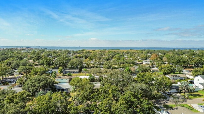 Building Photo - 4517 S Hesperides St