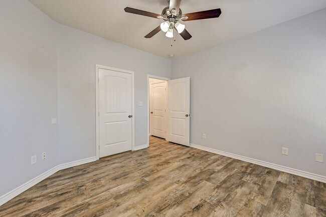 Building Photo - 12738 Lake Conroe Hills Dr
