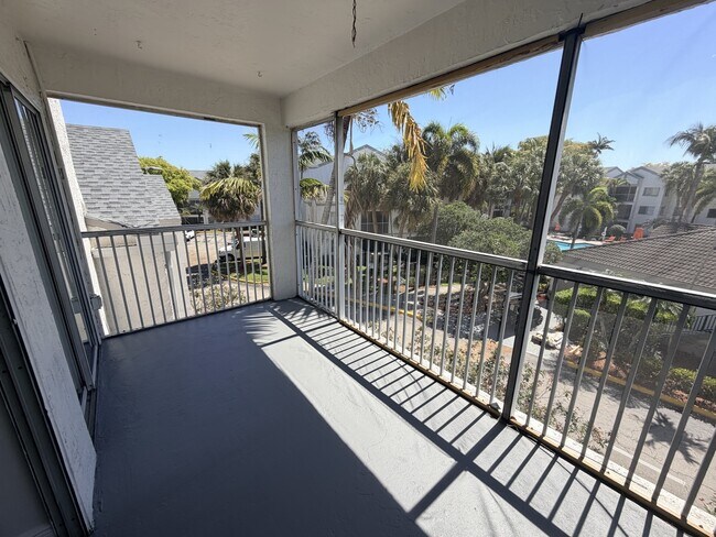 Building Photo - 5720 Rock Island Rd