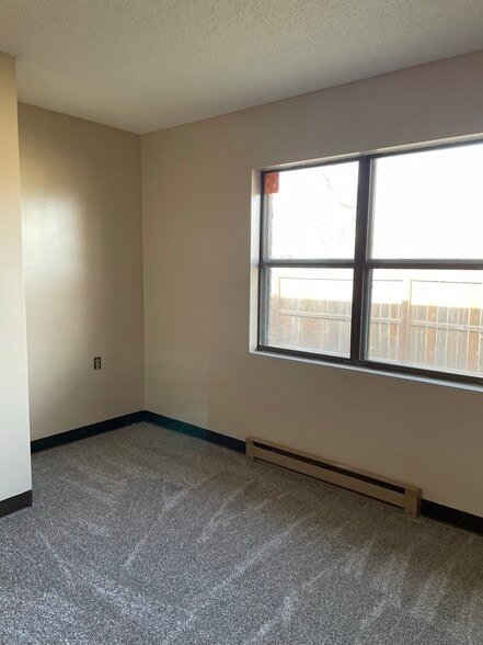 Building Photo - 440 N A St