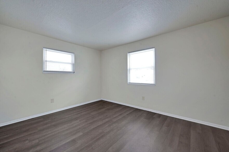 Building Photo - 3011 Markham Rd