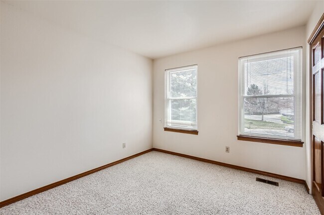 Building Photo - Beautiful Home in Summer Valley!