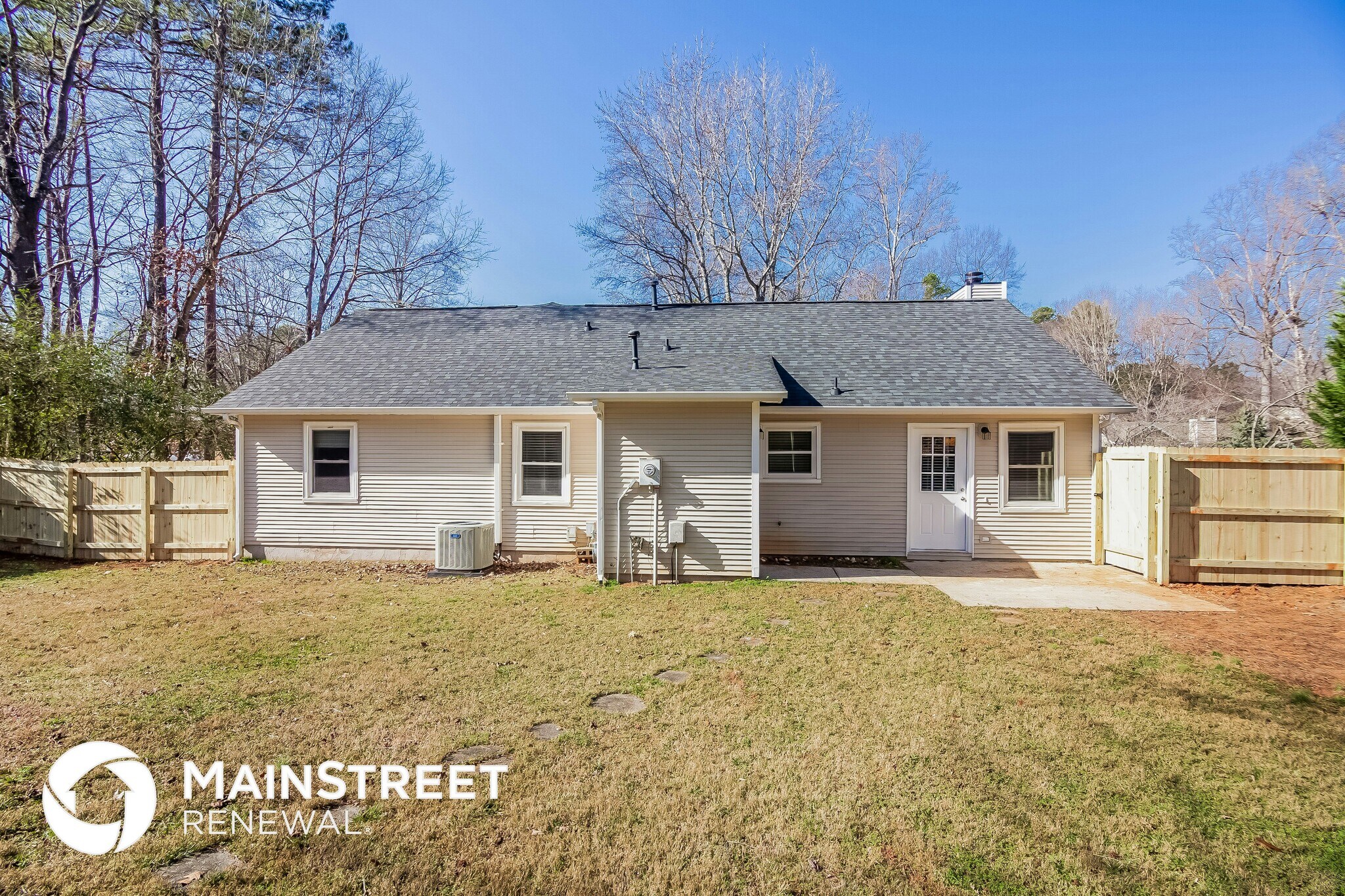 Building Photo - 1322 Bellingham Dr