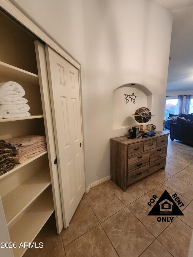 Building Photo - 14750 W Avalon Dr