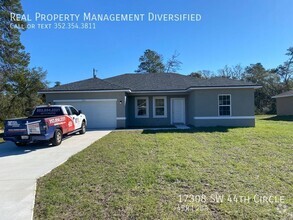 Building Photo - Desirable SW Ocala Neighborhood 4/2/2 **Fr...