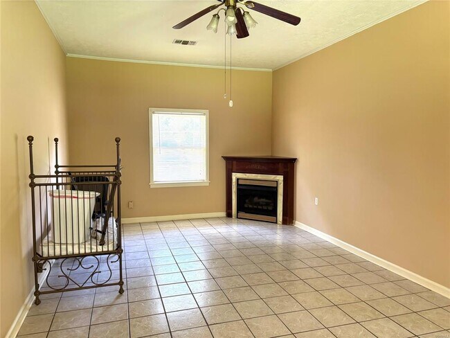 Building Photo - 1024 Gaddis Ave