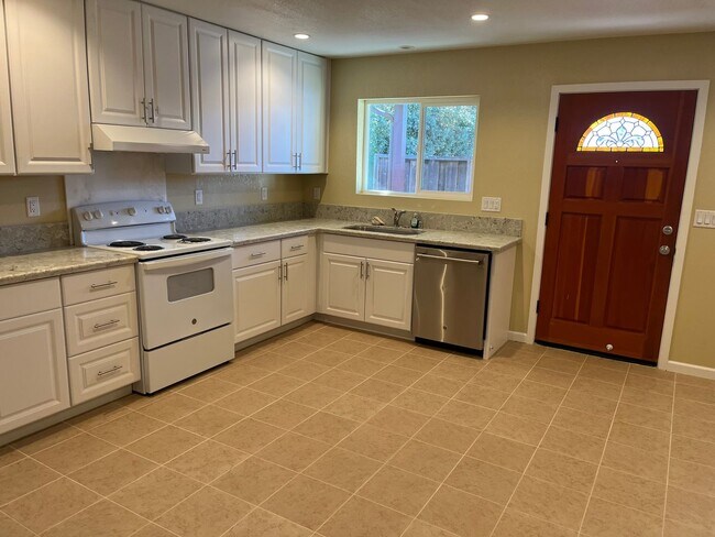 Building Photo - 691 Welburn Ave